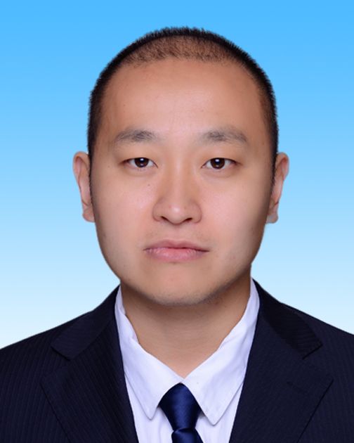 12 副镇长、旧宫地区办事处副主任李青松