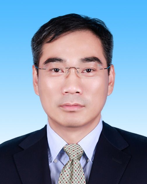 党委委员,副镇长,地区党工委委员,办事处副主任 谭永刚