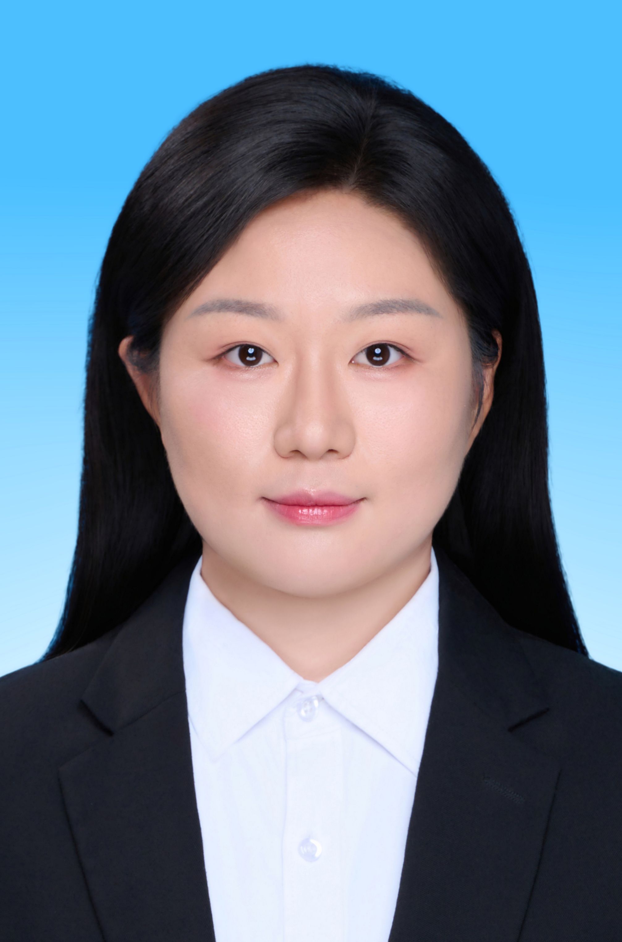 8.巨占莹