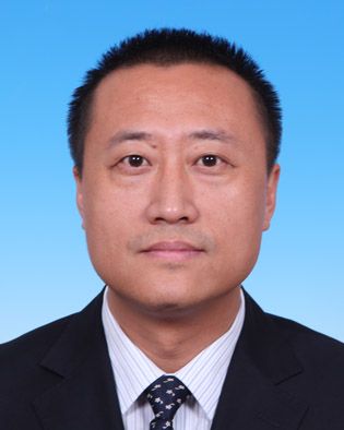 薛国强